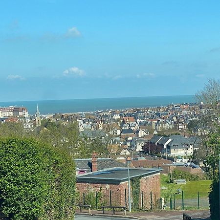 Golf De Deauville , Place-Inn Bagian luar foto