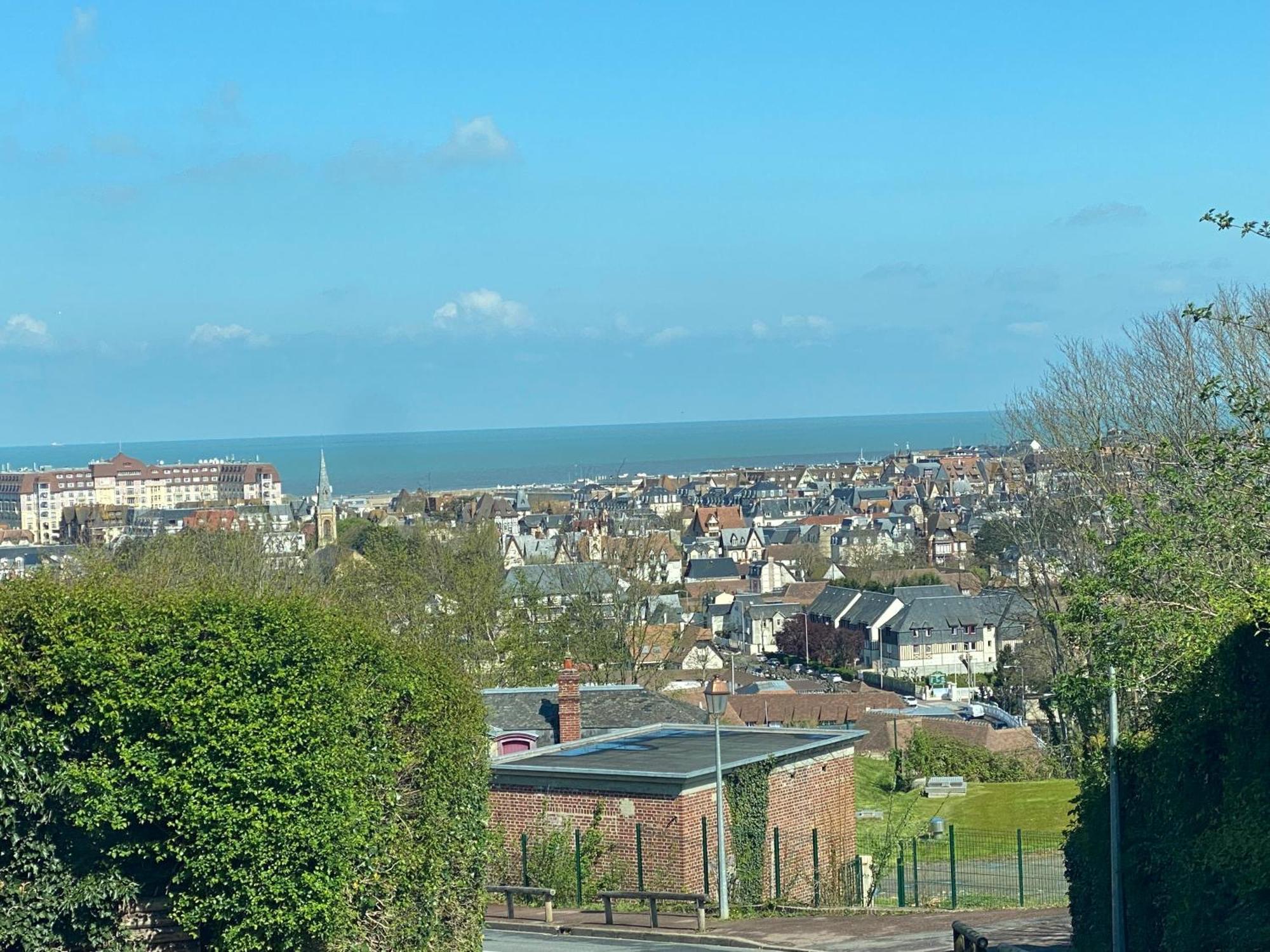 Golf De Deauville , Place-Inn Bagian luar foto